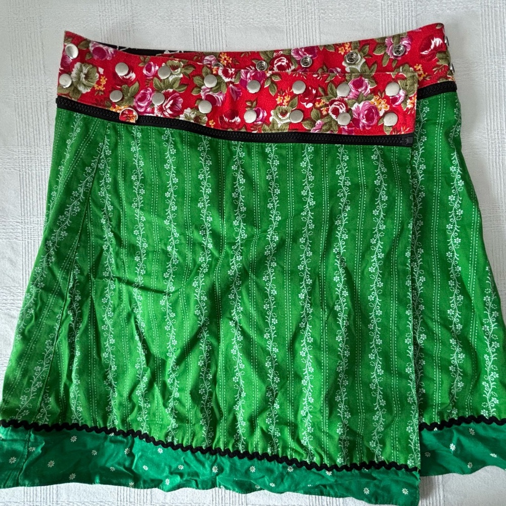 Zand Amsterdam 4 In 1 Floral Reversable Wrap Skirt
